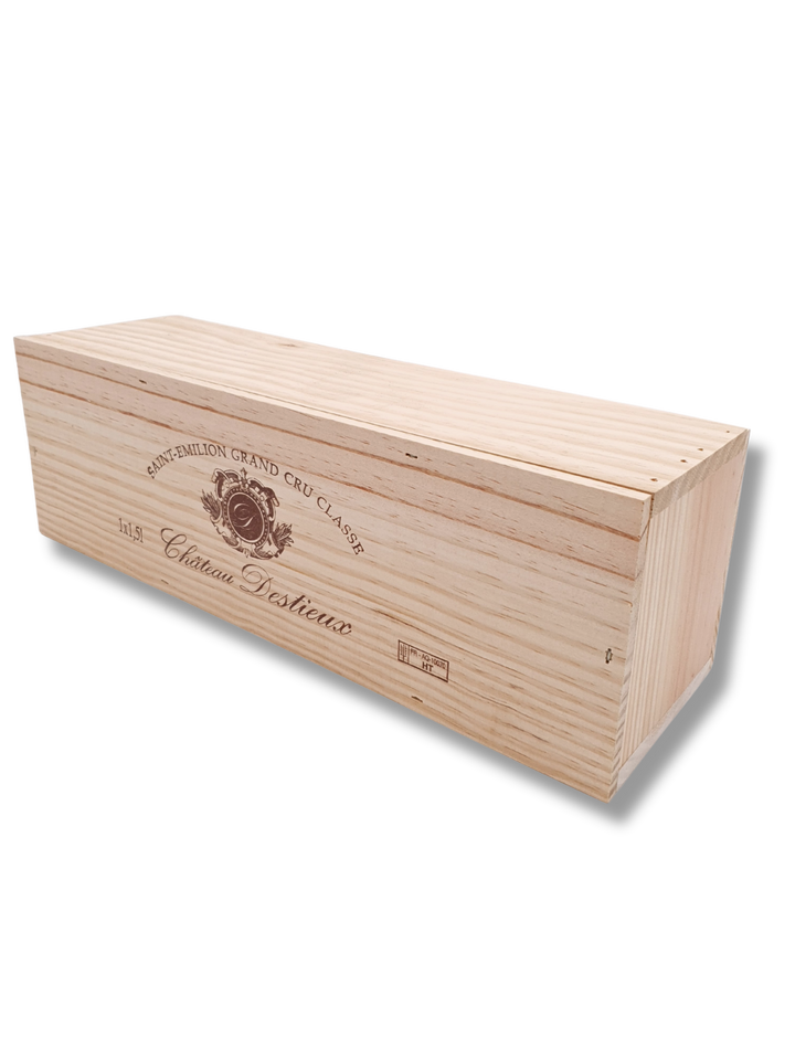 Detail Château Destieux 2016 Magnum – Etikett des Grand Cru Classé Saint-Émilion im 1er-Holzkistli